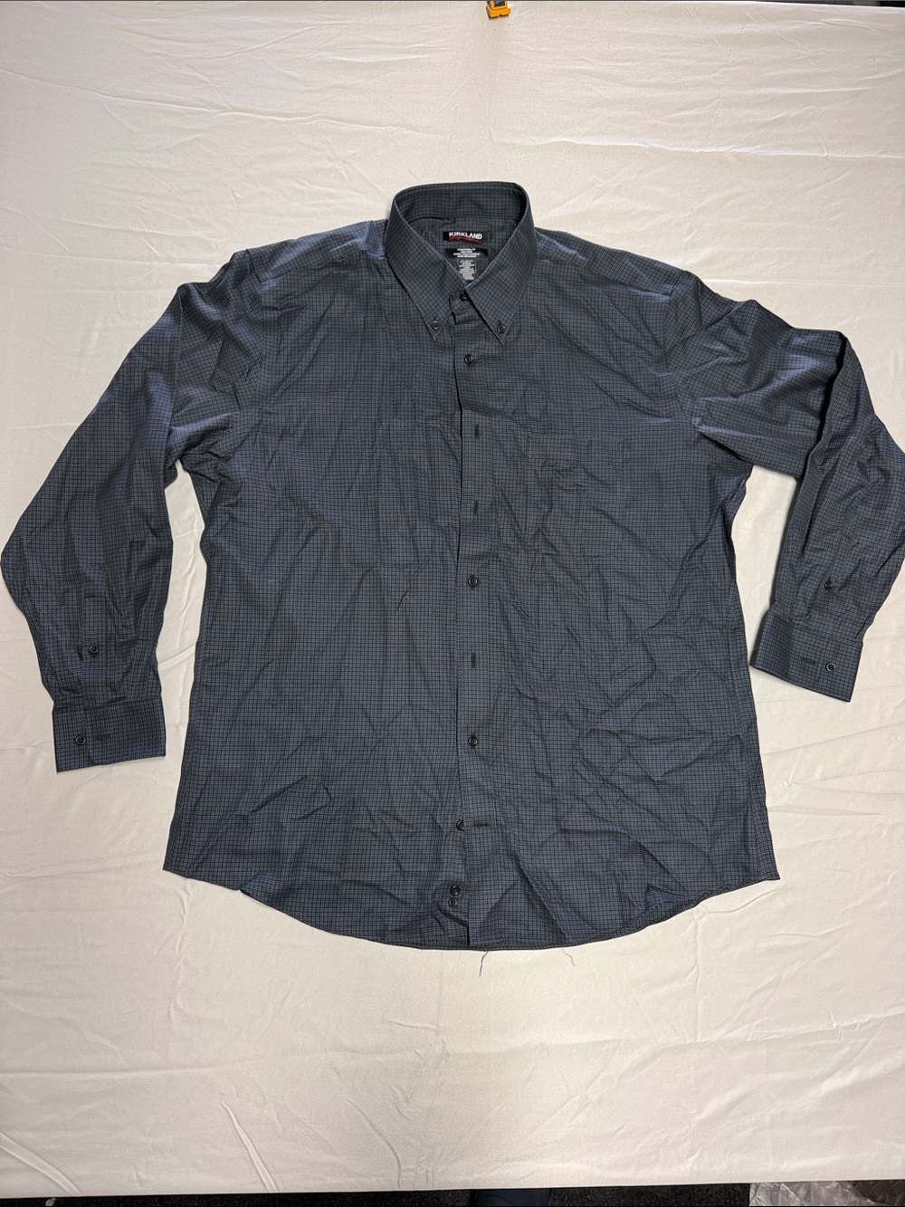 Kirkland Signature Traditional Fit Non Iron Dress Shirt / 17 x 34/35 NWOT